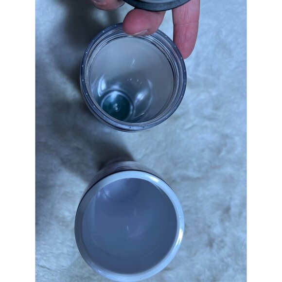 Starbucks Seattle and Christmas Poinsettia travel coffee mug lot - Picture 3 of 7